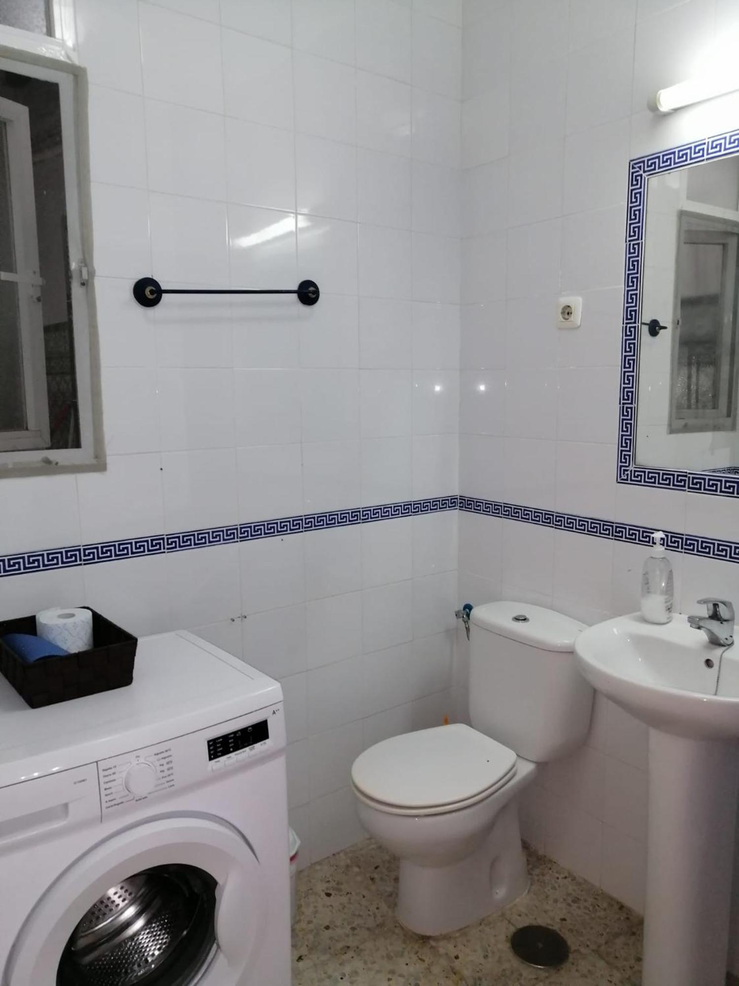 Apartamento Centro De Кадис Екстериор снимка